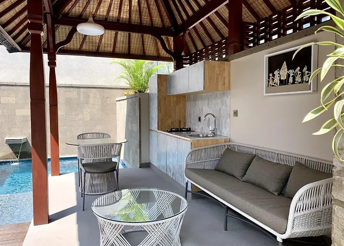 Hotel Theanna And Canggu