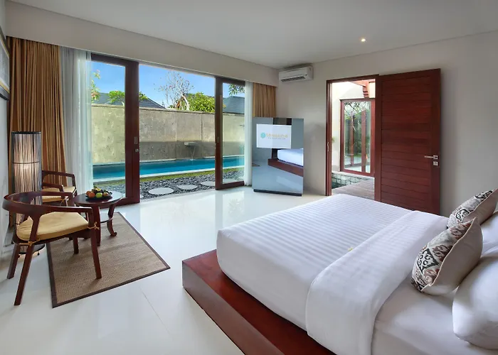 Hotel Theanna And